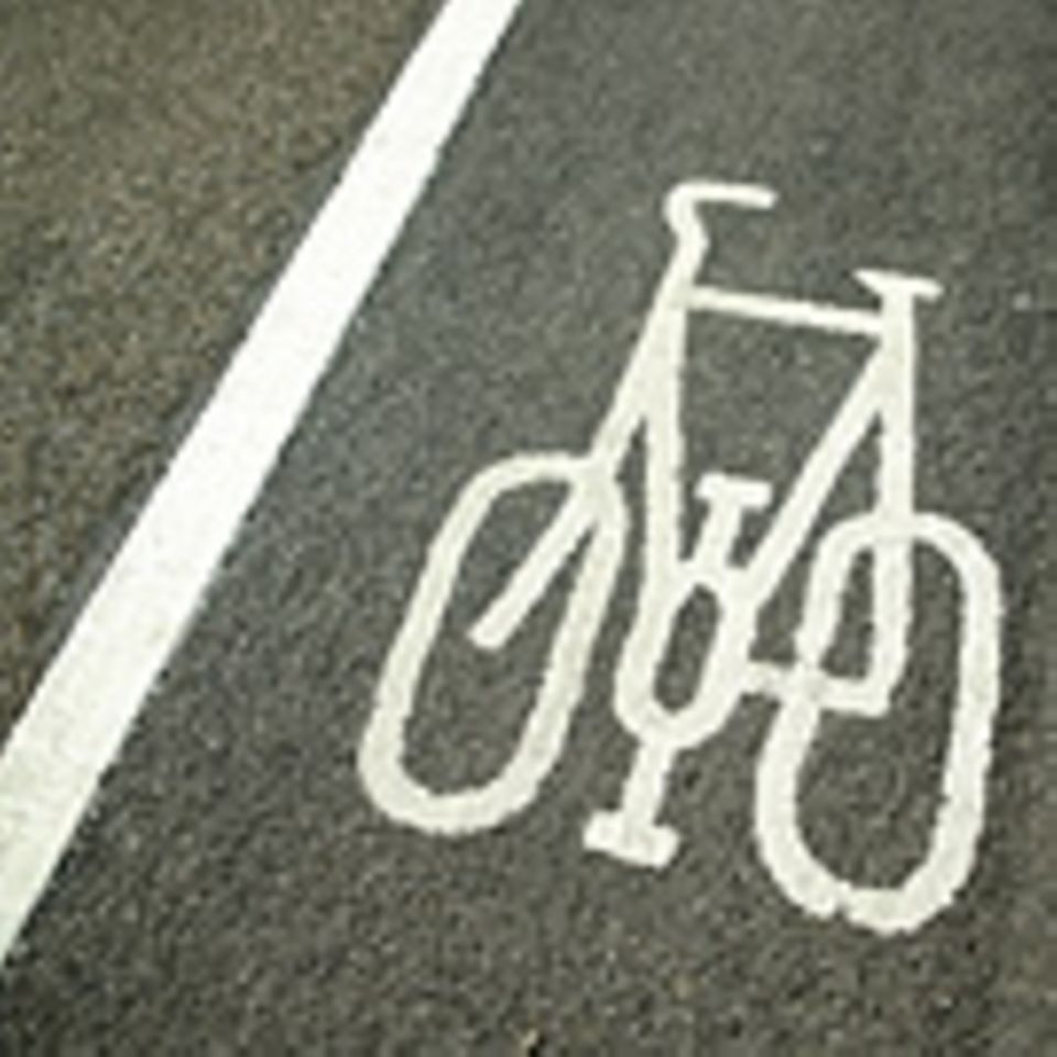 Radwege: Weg mit den Buckelpisten!