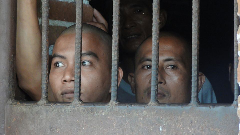 Iwahig – ein Gefängnis, verborgen im Tropenparadies der philippinischen Insel Palawan mit über 1.500 Häftlingen Iwahig – ein Gefängnis, verborgen im Tropenparadies der philippinischen Insel Palawan mit über 1.500 Häftlingen
