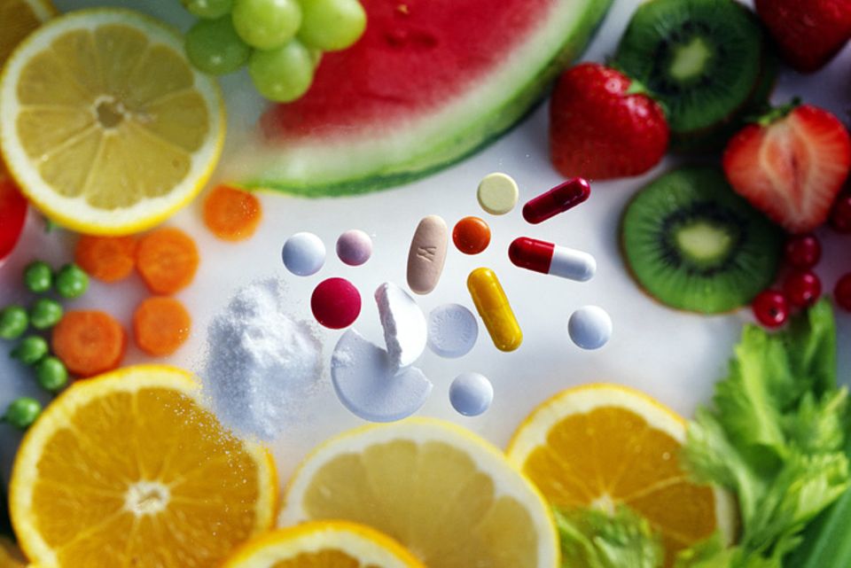"91 Prozent der Frauen und 82 Prozent der Männer sind nicht genügend mit Vitamin D versorgt", sagt Uwe Gröber "91 Prozent der Frauen und 82 Prozent der Männer sind nicht genügend mit Vitamin D versorgt", sagt Uwe Gröber