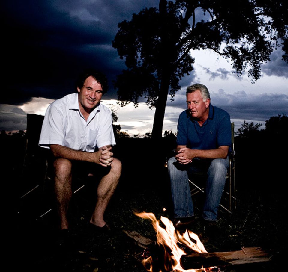 Die Produzenten von "Im Reich der Raubkatzen", Alastair Fothergill (l.) und Keith Scholey
