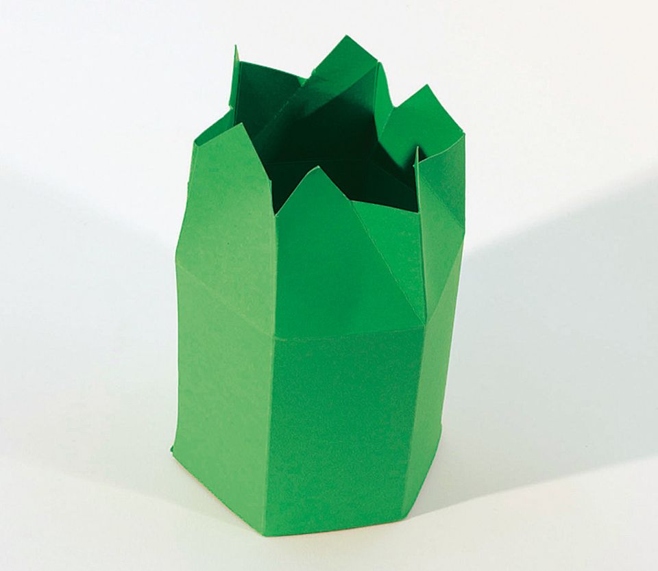 Basteln: Faltbox als Geschenkverpackung