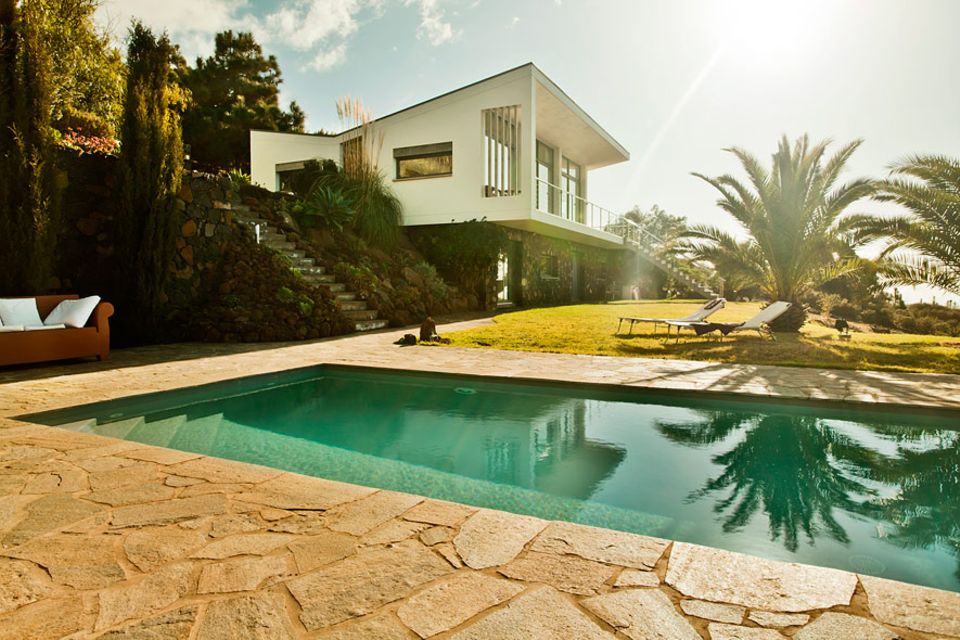 Ferienhäuser: Die Villa Gran Atlantico steht an einem Steilhang auf der Insel La Palma Ferienhäuser: Die Villa Gran Atlantico steht an einem Steilhang auf der Insel La Palma