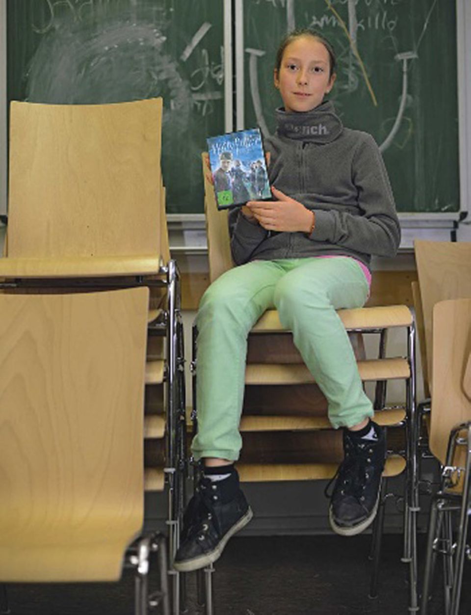 Lara glaubt, dass wir in 50 Jahren sicher keine DVDs mehr benutzen um Filme zu sehen Lara glaubt, dass wir in 50 Jahren sicher keine DVDs mehr benutzen um Filme zu sehen