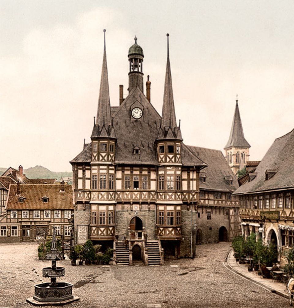 GEO EPOCHE KOLLEKTION: Deutschland um 1900: Farbdrucke lassen Städte und Land schaften des Reiches lebendiger denn je erscheinen