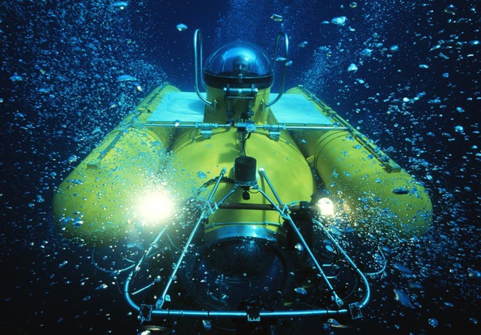 Nur mit einem Tauchboot gelangt man zu den Kaltwasserkorallen Nur mit einem Tauchboot gelangt man zu den Kaltwasserkorallen