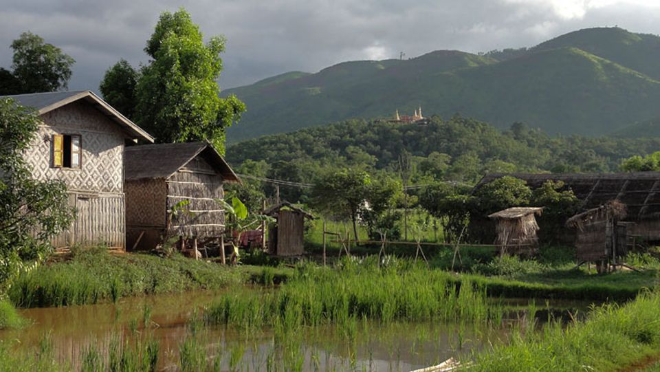 Im Dorf Pompein am Inle-See leben 300 Menschen, 150 davon sind Kinder. Alle bekommen nun Strom ins Haus.