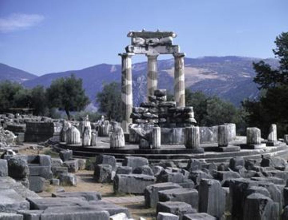 Nur noch Ruinen zeugen von einem der bedeutendsten Orte der Antike, dem Orakel von Delphi