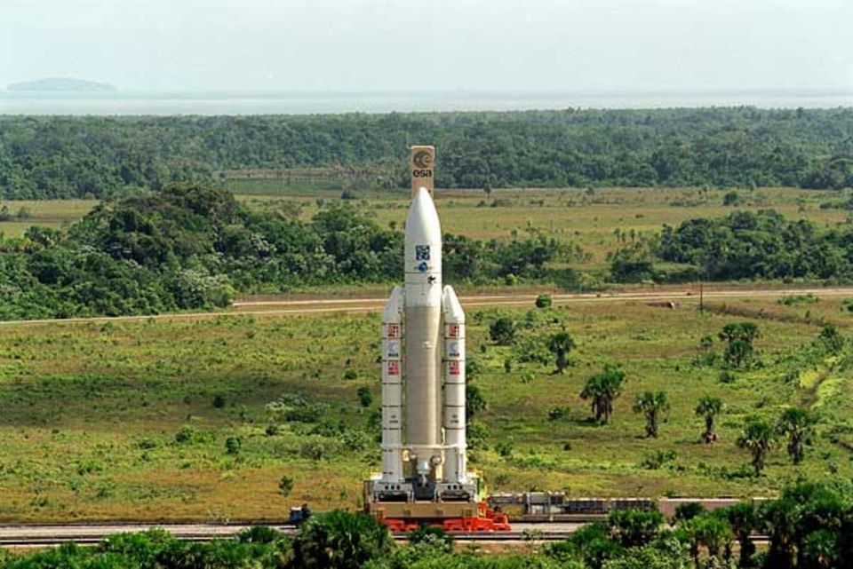 SMART-1: Die Trägerrakete Ariane 5 auf dem europäischen Weltraumbahnhof in Kourou