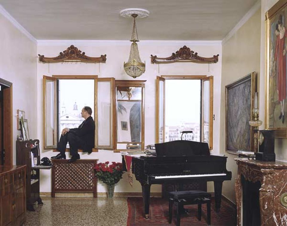 Der Schauspieler und Sänger Ulrich Tukur lebt mit seiner Frau Katharina John seit 1999 auf der Giudecca