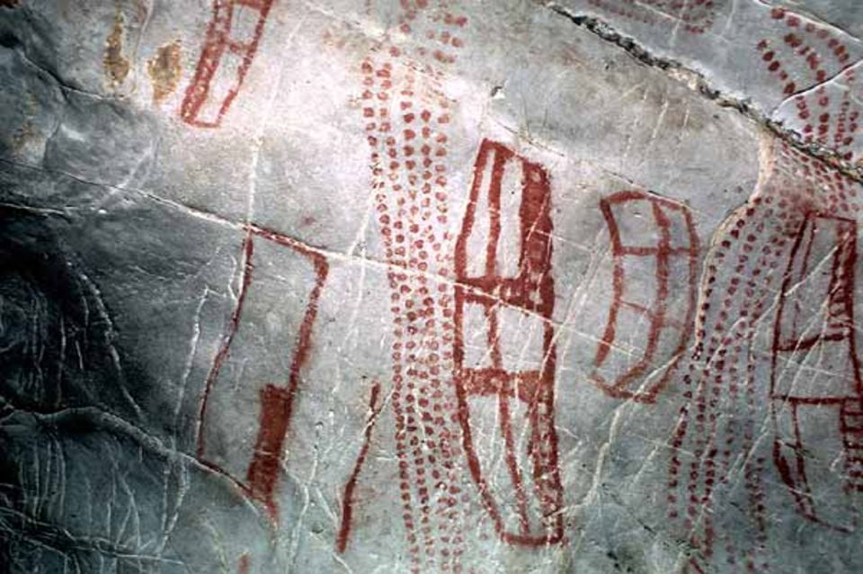 Zeichen in roter Farbe, Höhle El Castillo (Nord-Spanien)