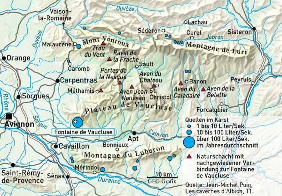 Im Karst, dem die Sorgue entspringt, sind unterirdische Quellen labyrinthisch verbunden Im Karst, dem die Sorgue entspringt, sind unterirdische Quellen labyrinthisch verbunden