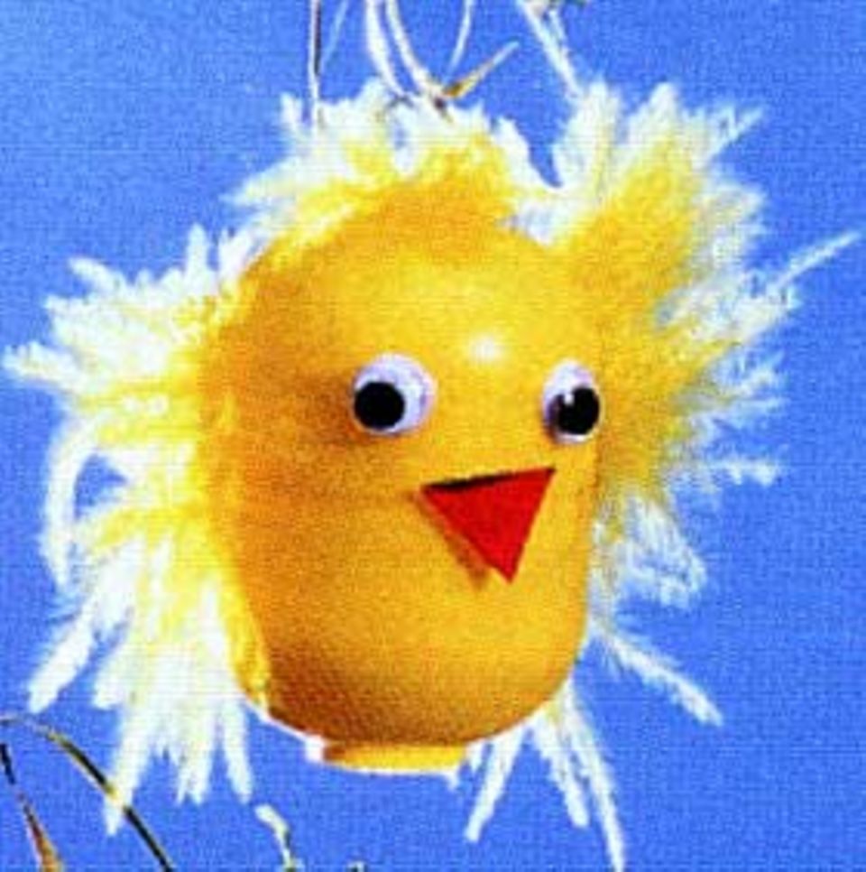 Osterküken aus Ü-Eiern