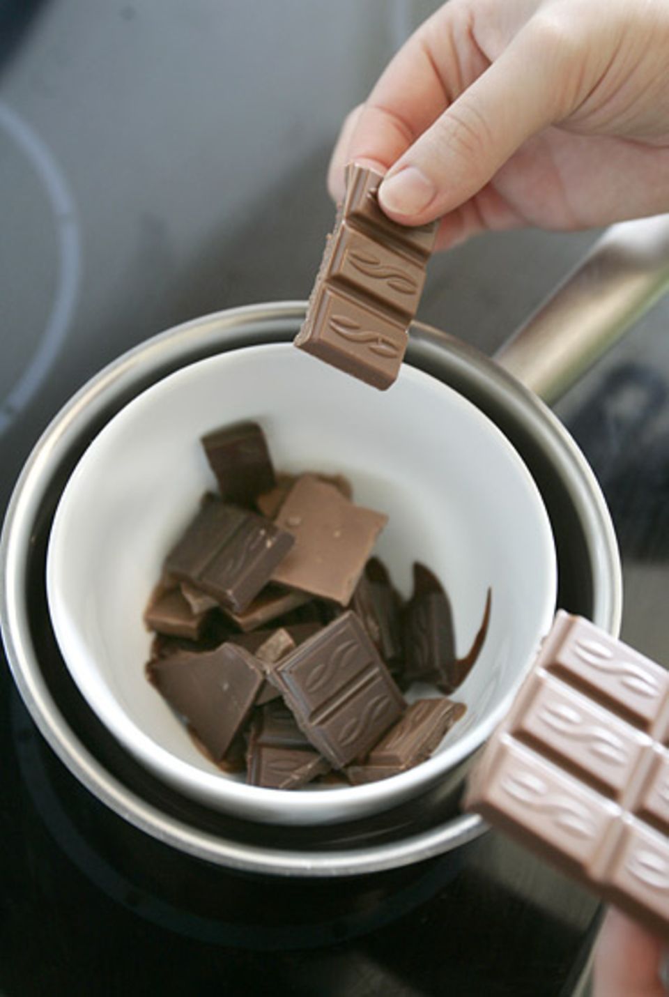 Rezept: Schokolade im Wasserbad schmelzen