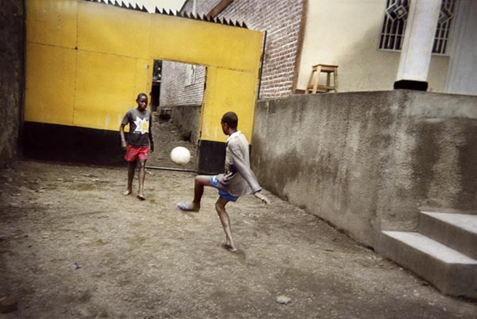 "Gelbes Fußball" von Elizabeth "Gelbes Fußball" von Elizabeth