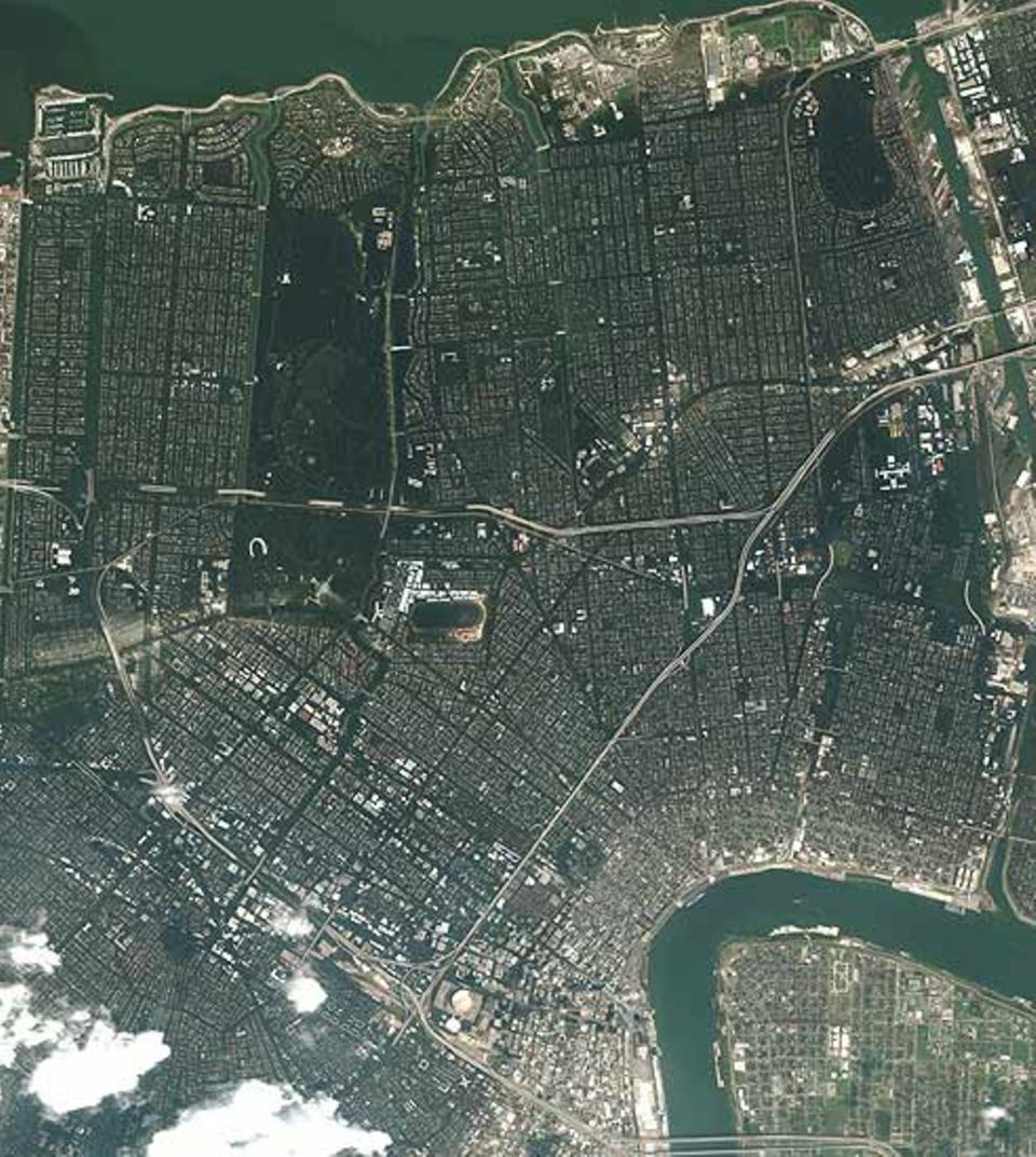 New Orleans am 31. August 2005: Über 80 Prozent der Stadtfläche stehen unter Wasser - manche Gebiete bis zu neun Meter tief