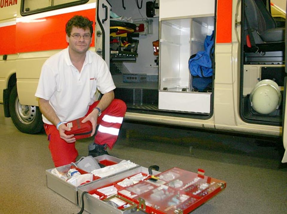 Beruf: Fritz Scheibenzuber hat schon mit 13 ehrenamtlich für die Johanniter gearbeitet Beruf: Fritz Scheibenzuber hat schon mit 13 ehrenamtlich für die Johanniter gearbeitet