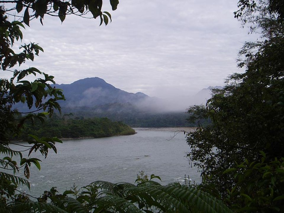 Der Fluss Jatunyacu in der Nähe der Ortschaft Shandia Der Fluss Jatunyacu in der Nähe der Ortschaft Shandia