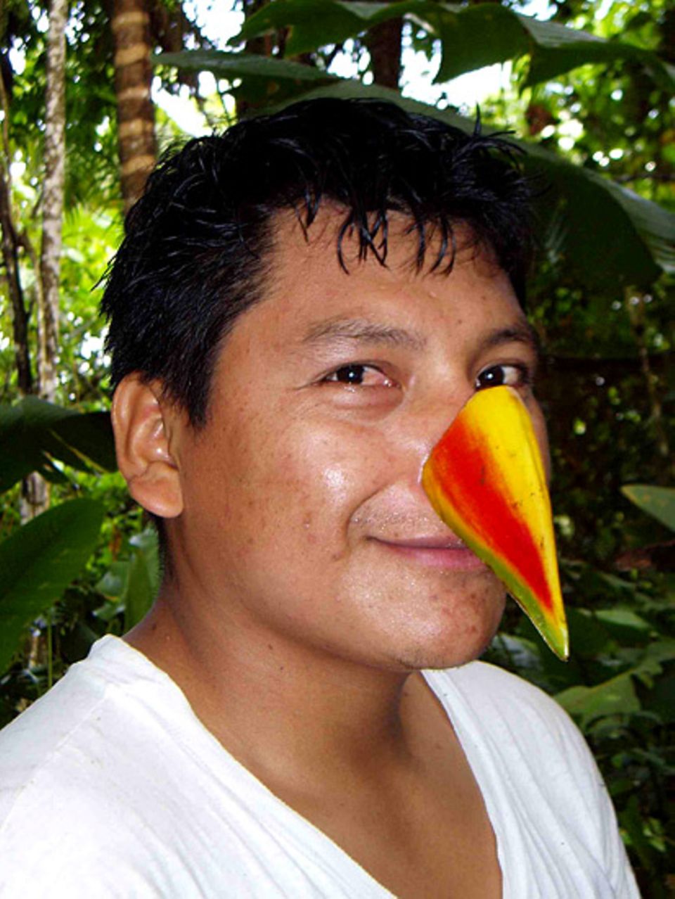 Der Präsident von Río Blanco präsentiert sich als Tucan