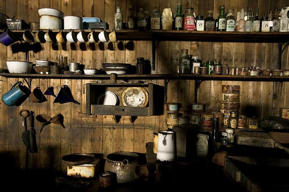 Das Vermächtnis der ersten Antarktis-Erforscher: 100 Jahre alte Konserven mit Bohnen, Mais und Pfefferminze