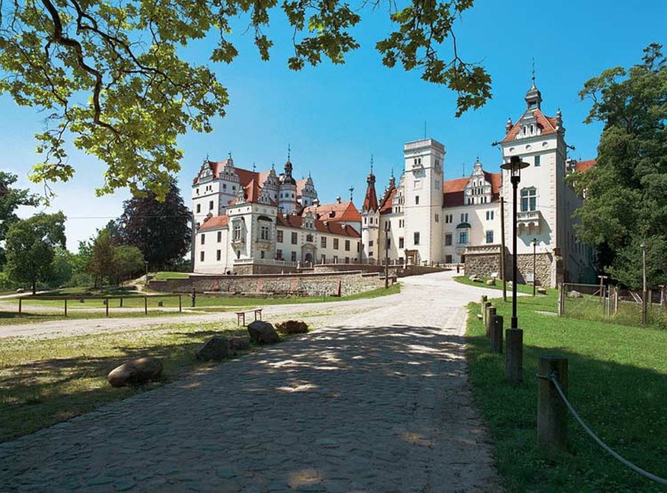 Im Schloss Boitzenbrg, jahrhunderteland Stammsitz derer von Arnim, residieren heute Hotelgäste Im Schloss Boitzenbrg, jahrhunderteland Stammsitz derer von Arnim, residieren heute Hotelgäste