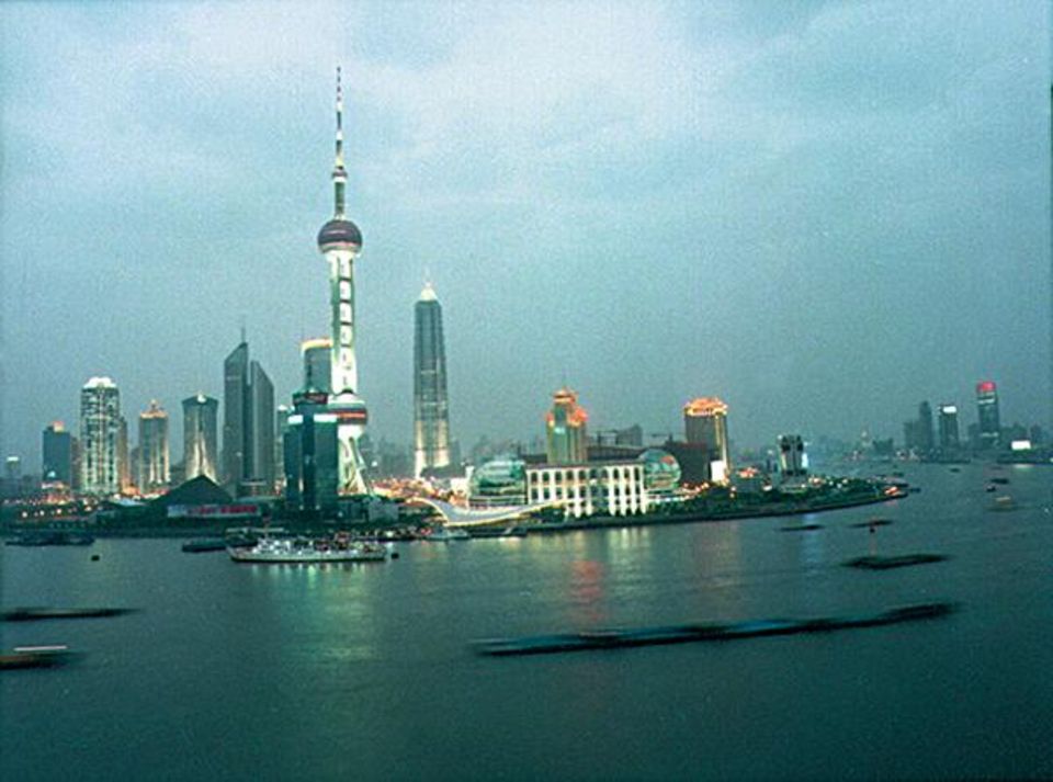 Bauboom: Die Skyline von Pudong, der Wirtschaftssonderzone jenseits des Huangpu-Flusses