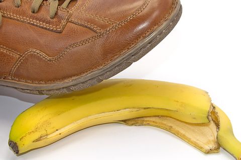 Redewendung: Ins Fettnäpfchen treten