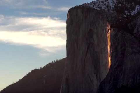 Firefall am El Capitan: Der glühende Wasserfall im Yosemite-Nationalpark