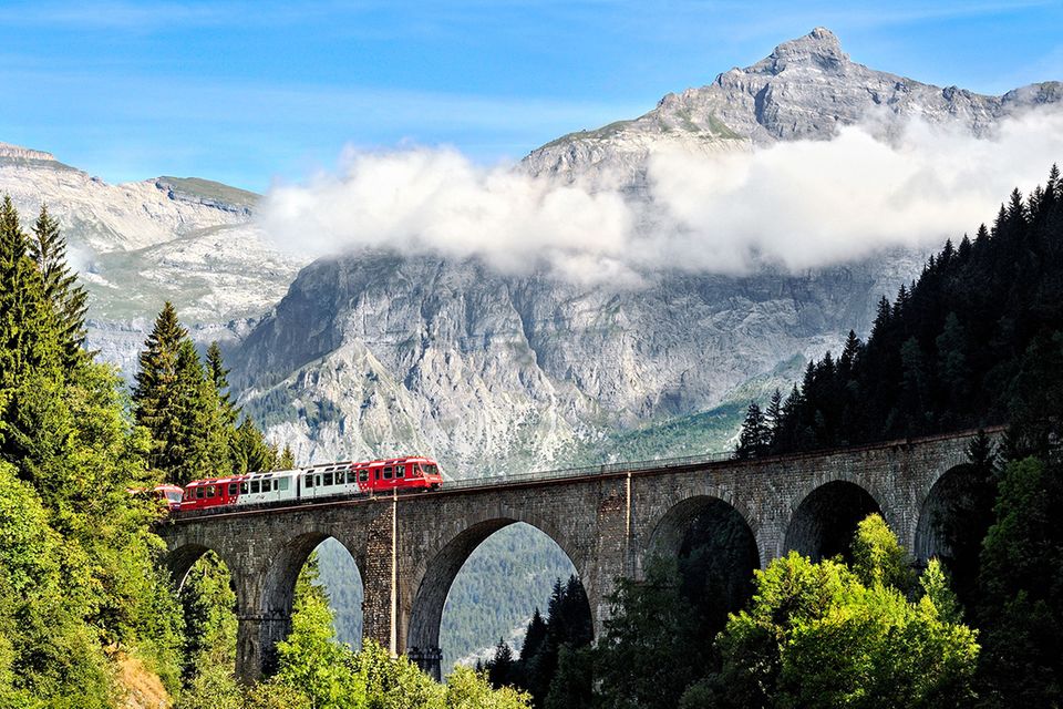 Landschaftskino: Die imposantesten Bahnstrecken der Alpen