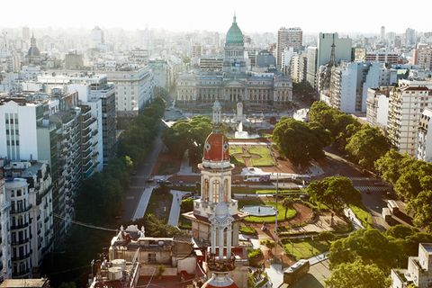 Schöne nackte mädchen in Buenos Aires