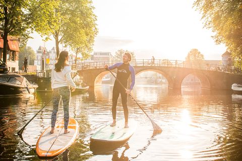 Stand up Paddling: Die schönsten Stadttouren auf Seen, Flüssen und Kanälen