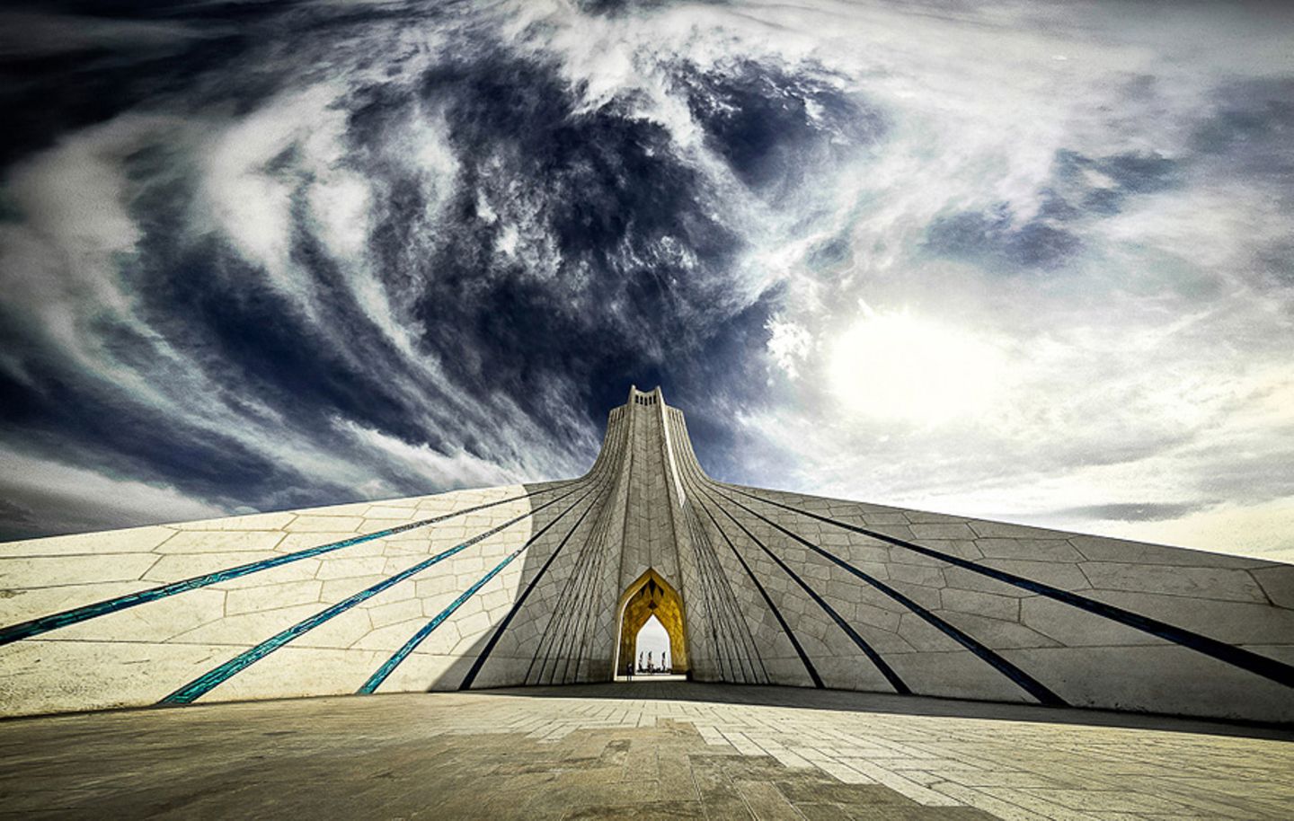 Borj-e-Azadi