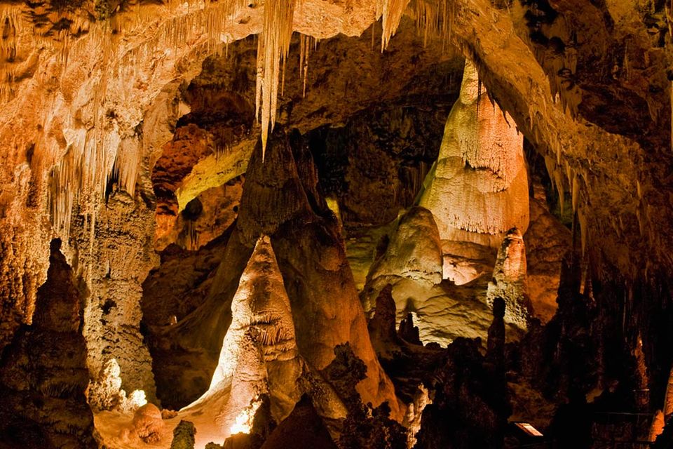 Tropfsteinhöhlen: Tropfsteinhöhlen - faszinierende Unterwelten