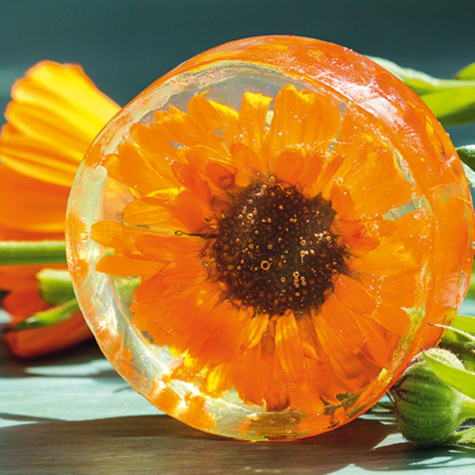 Basteln: Blumenseife