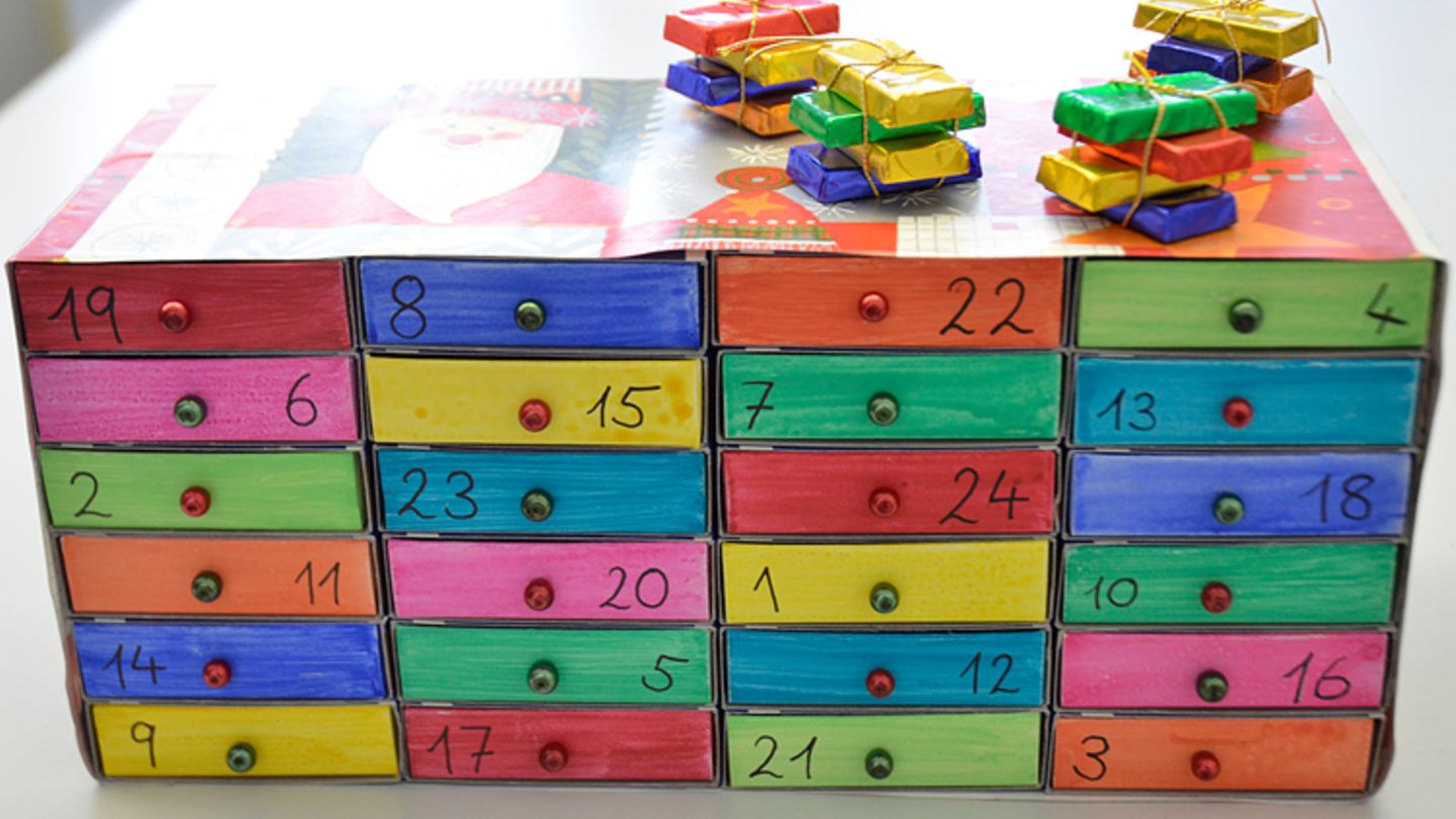 Adventskalender aus Streichholzschachteln basteln - [GEOLINO]