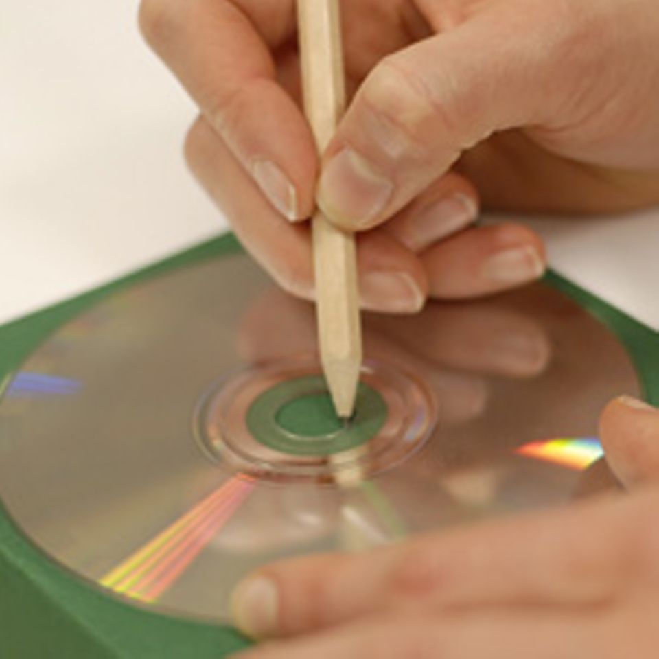 Basteltipp: CD-Hüllen aus bunter Pappe
