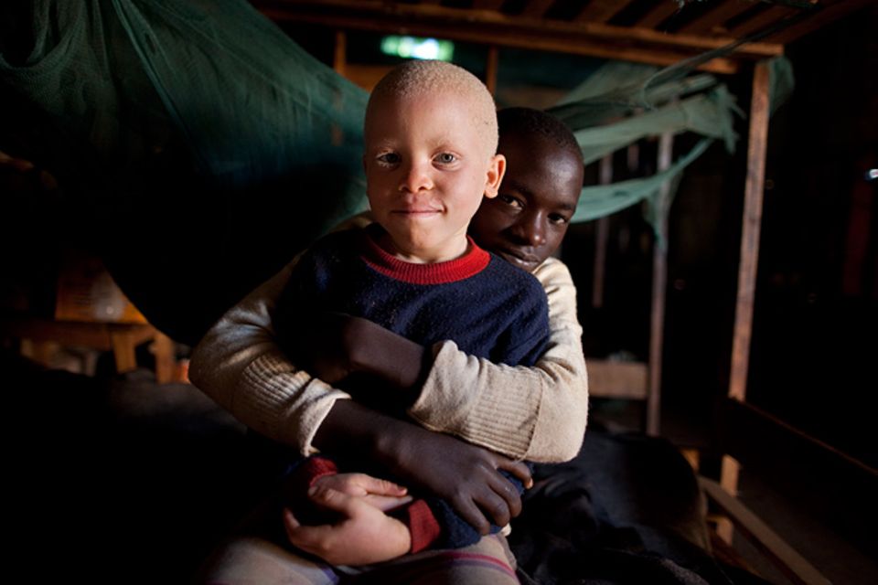 Fotostrecke: Unicef Burundi: Médick und seine Beschützer