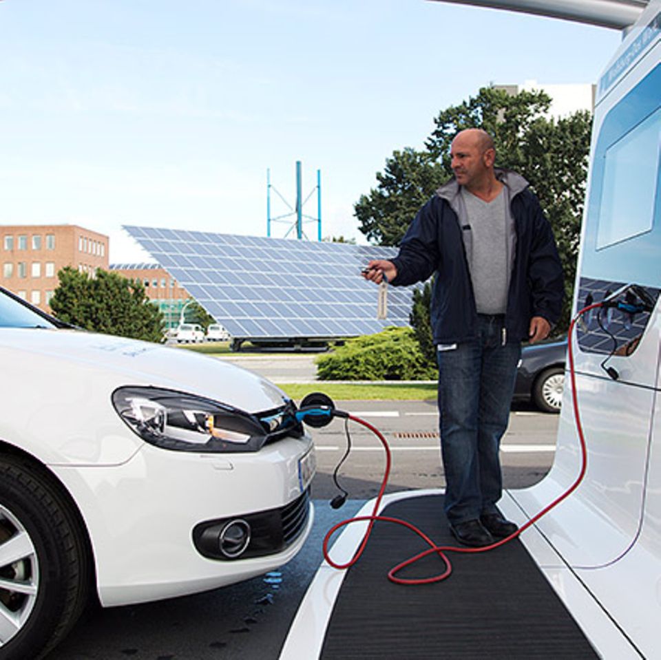 Elektroauto: Elektroautos - Sensation mit Strom