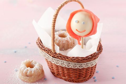 Backen: Kunterbunte Kuchenpralinen