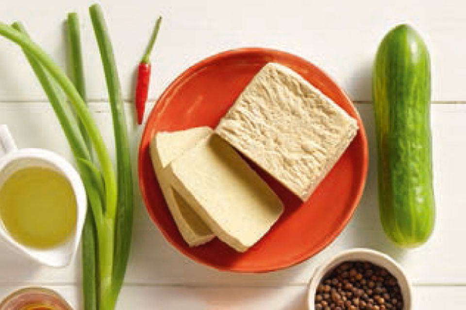 Rezept: Gebratener Tofu auf Salat