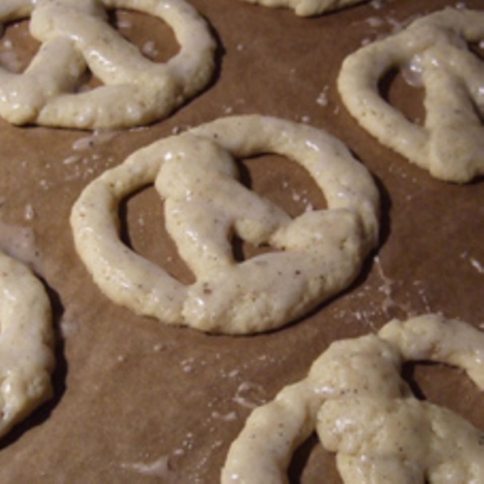 Backen: Brezelinos