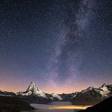 Milchstraße über dem Matterhorn, Schweiz