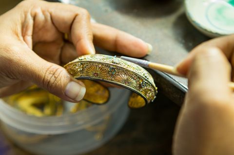 Beruf: Goldschmied/in - [GEOLINO]