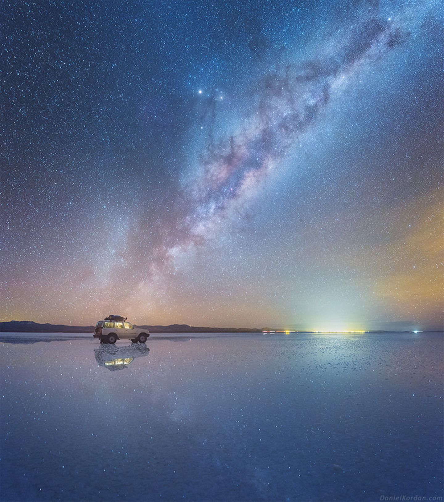 Salar de Uyuni reflektiert die Milchstraße
