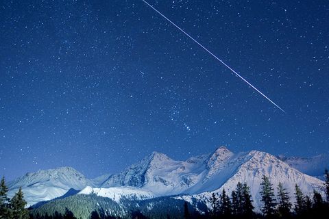 Astrohighlights im August: Sternschnuppen satt: Die Perseiden erreichen ihr Maximum