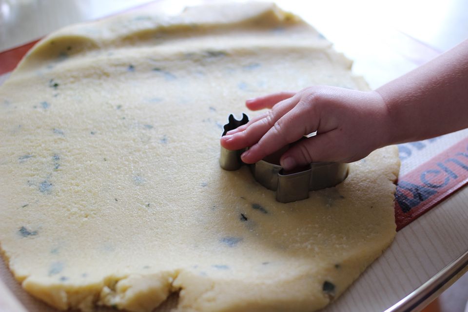 Rezept: Stecht die Drachenkekse aus Rezept: Stecht die Drachenkekse aus