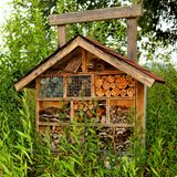 Insektenhotel im Wald