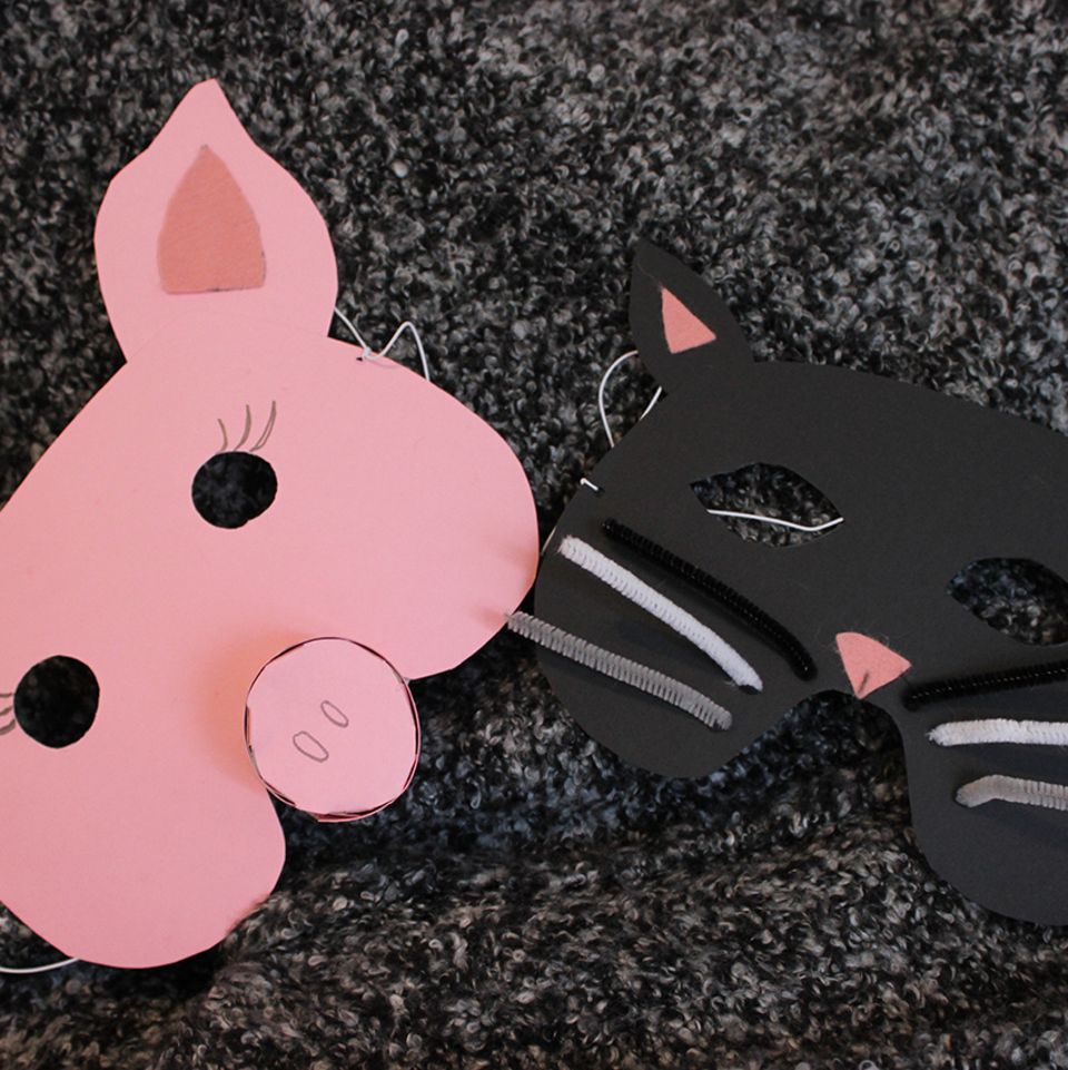Schweinchen- und Katzen-Maske aus Pappe