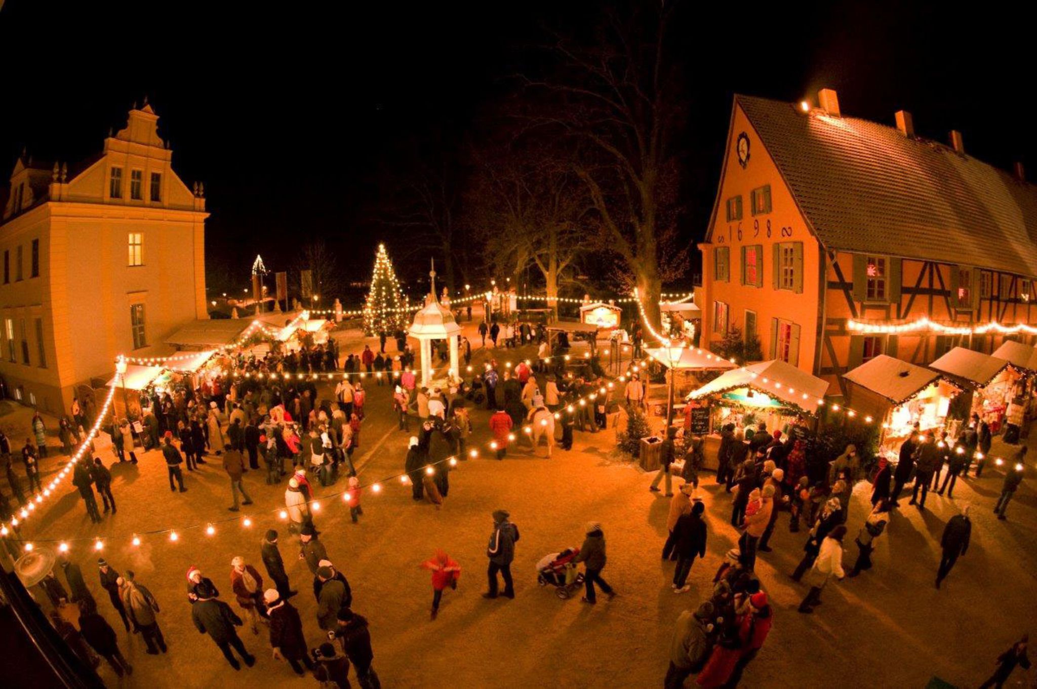 Weihnachtsmarkt Schloss Liebenberg - [GEO]