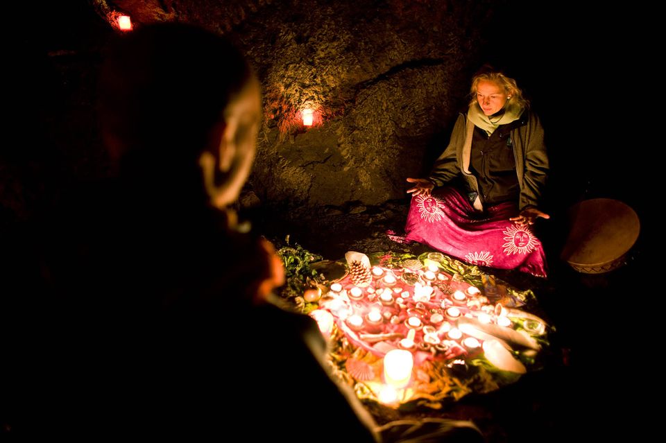 Sie feiern Zeremonien [GEO]