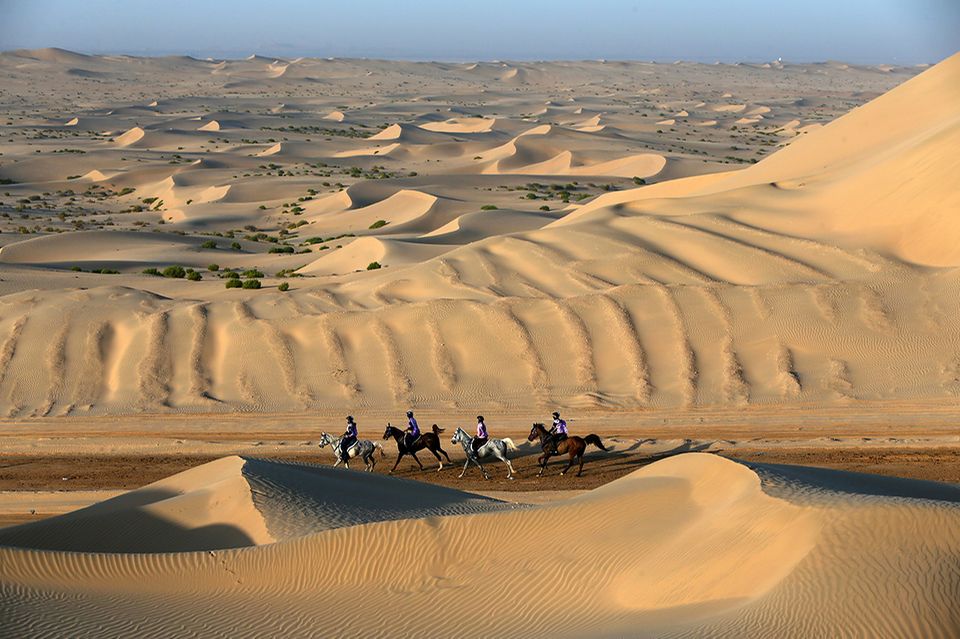 Durch Abu Dhabis Wüste reiten GEO